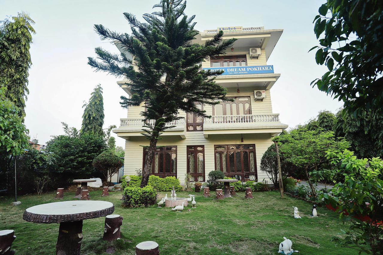 Hotel Dream Pokhara Esterno foto