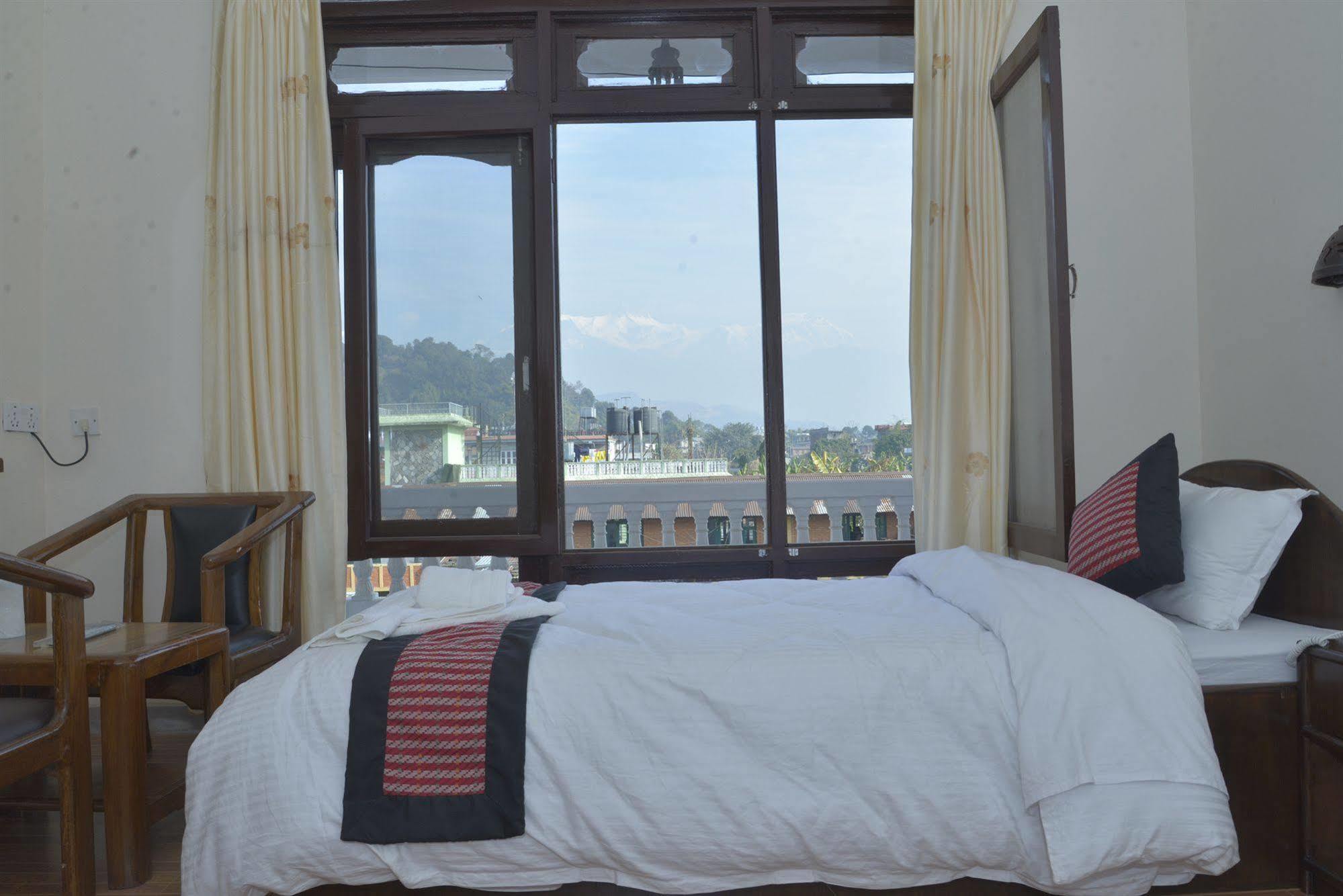 Hotel Dream Pokhara Esterno foto
