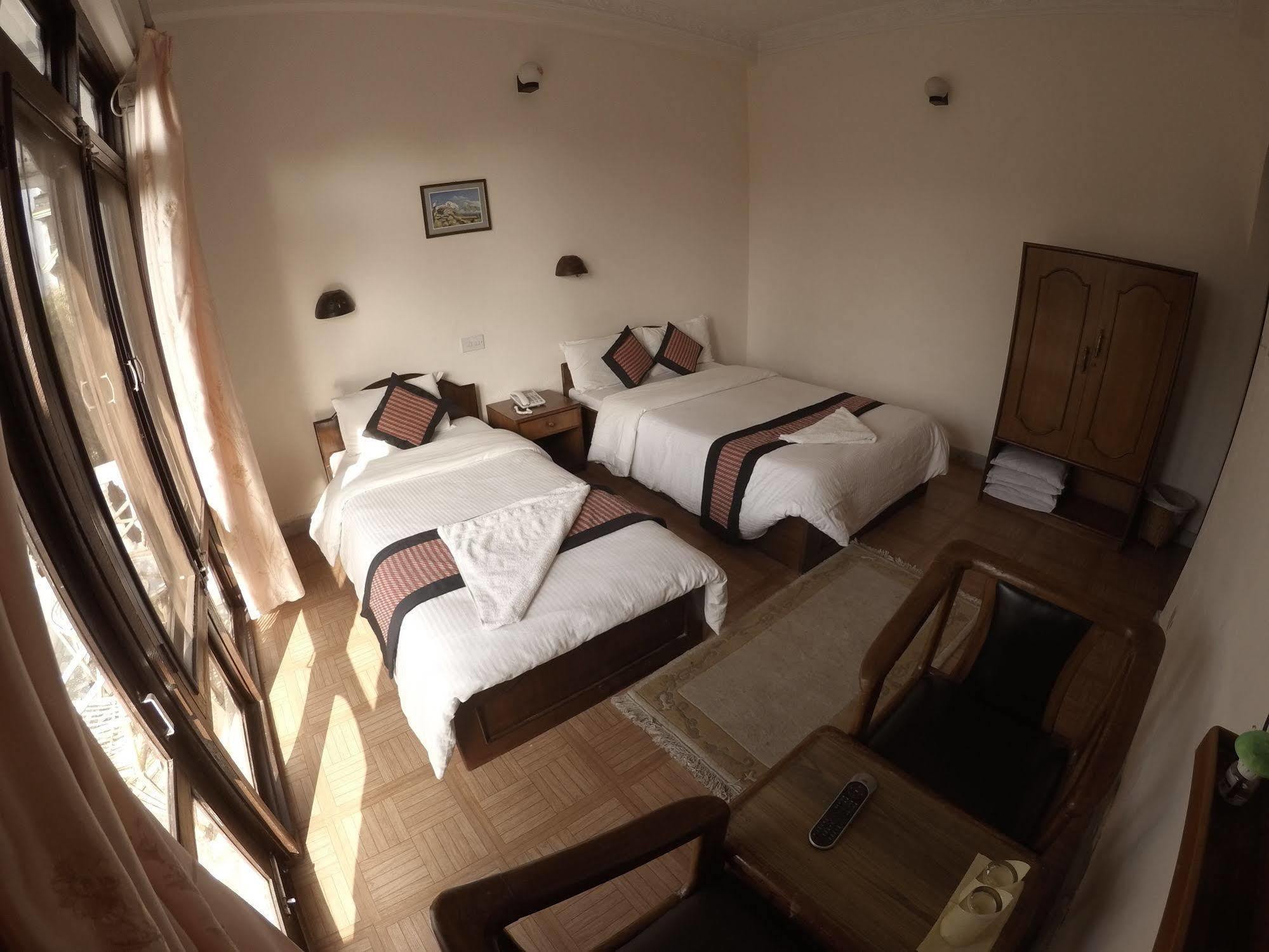 Hotel Dream Pokhara Esterno foto